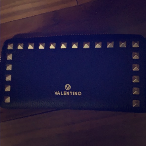 Mario Valentino authentic